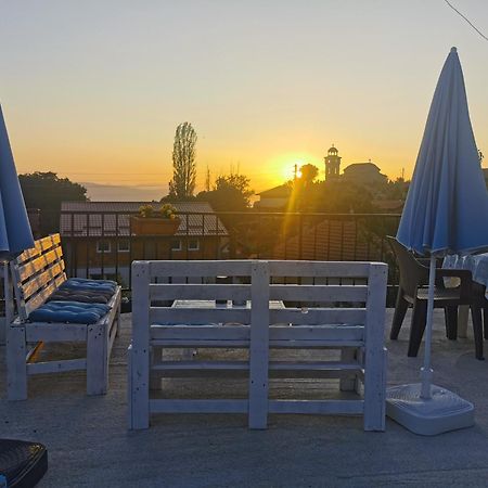 Gopo Guesthouse Elshani Ngoại thất bức ảnh