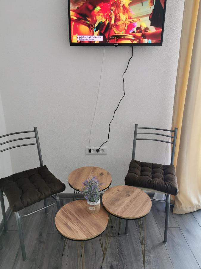 Gopo Guesthouse Elshani Ngoại thất bức ảnh
