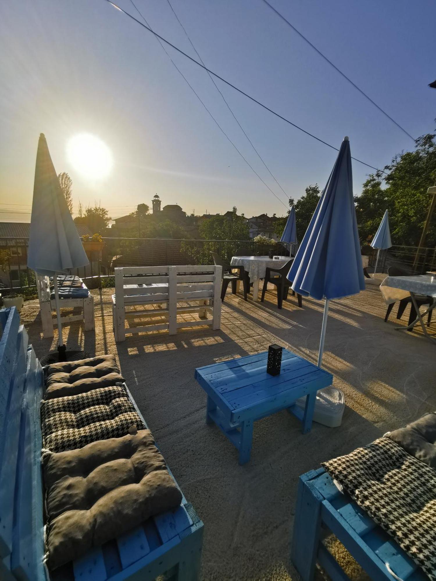 Gopo Guesthouse Elshani Ngoại thất bức ảnh